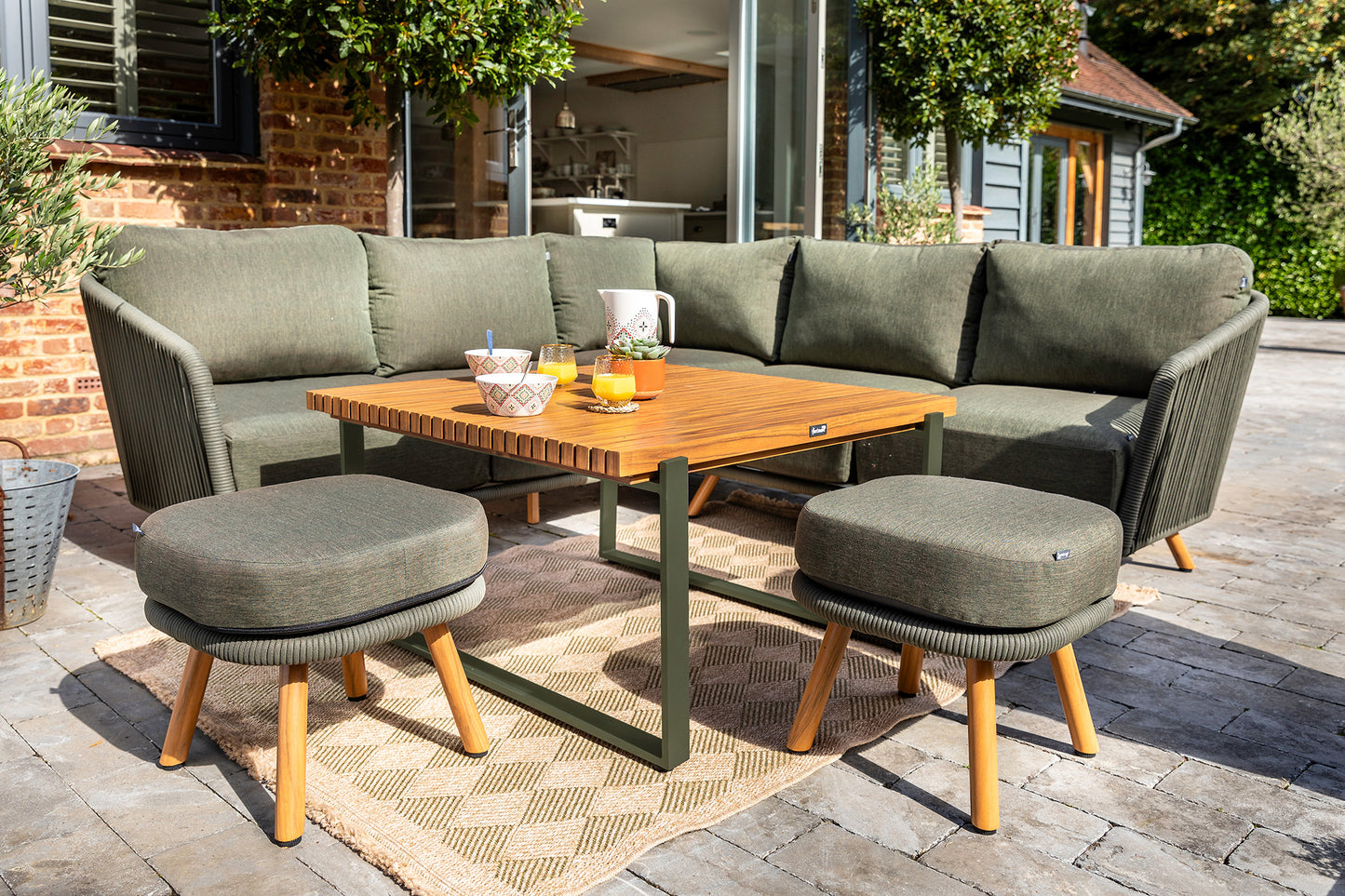 Hartman Eden Square Dining Set