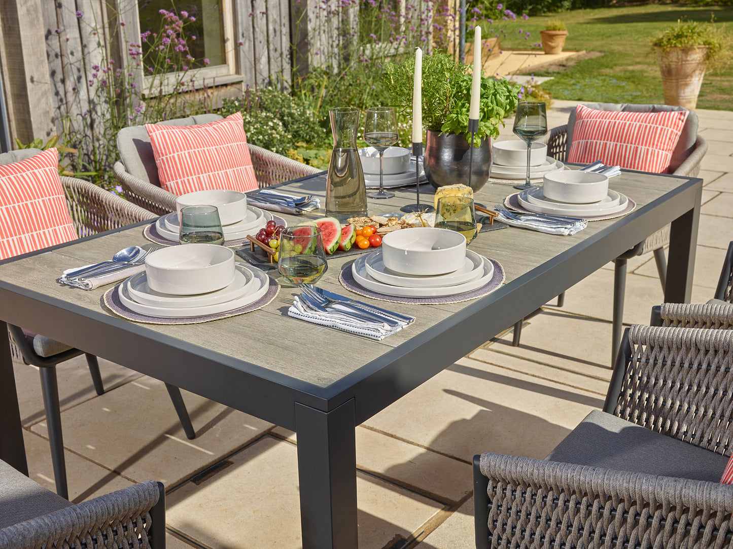 Bramblecrest Mauritius 6 Seater Set