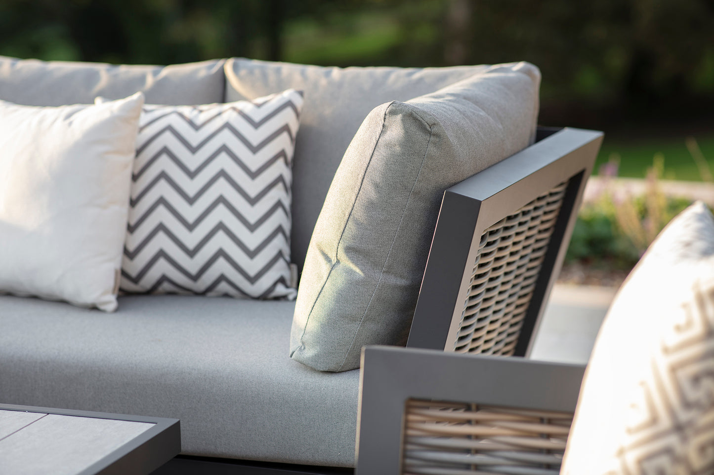 Bramblecrest Tuscan L-Shape Set