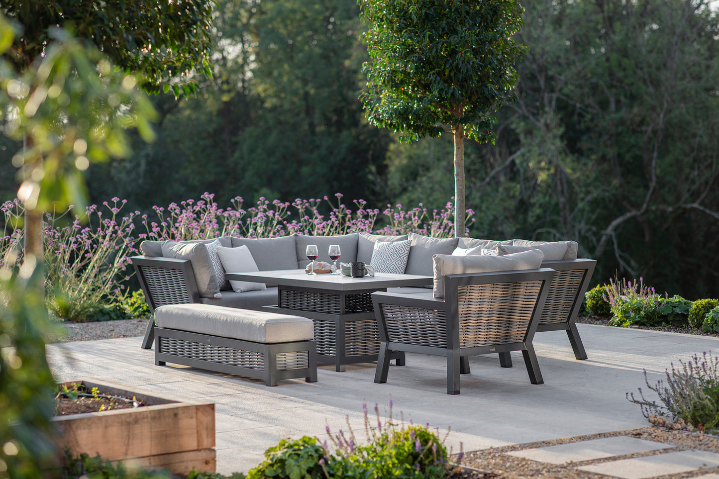 Bramblecrest Tuscan L-Shape Set