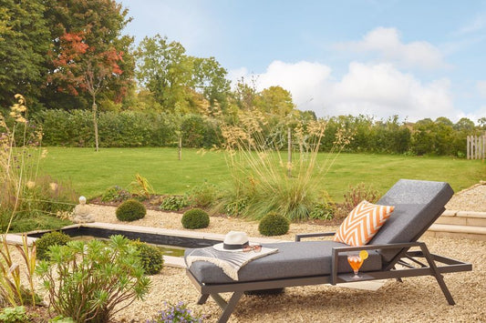 Bramblecrest Amsterdam Lounger with Side Table