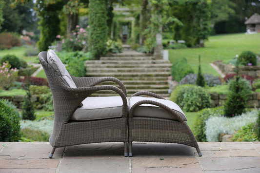 4 Seasons Outdoor Sussex Lounge Relaxing Set