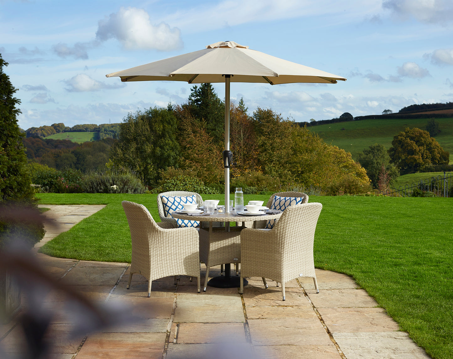 Bramblecrest Tetbury 4 Seater Set