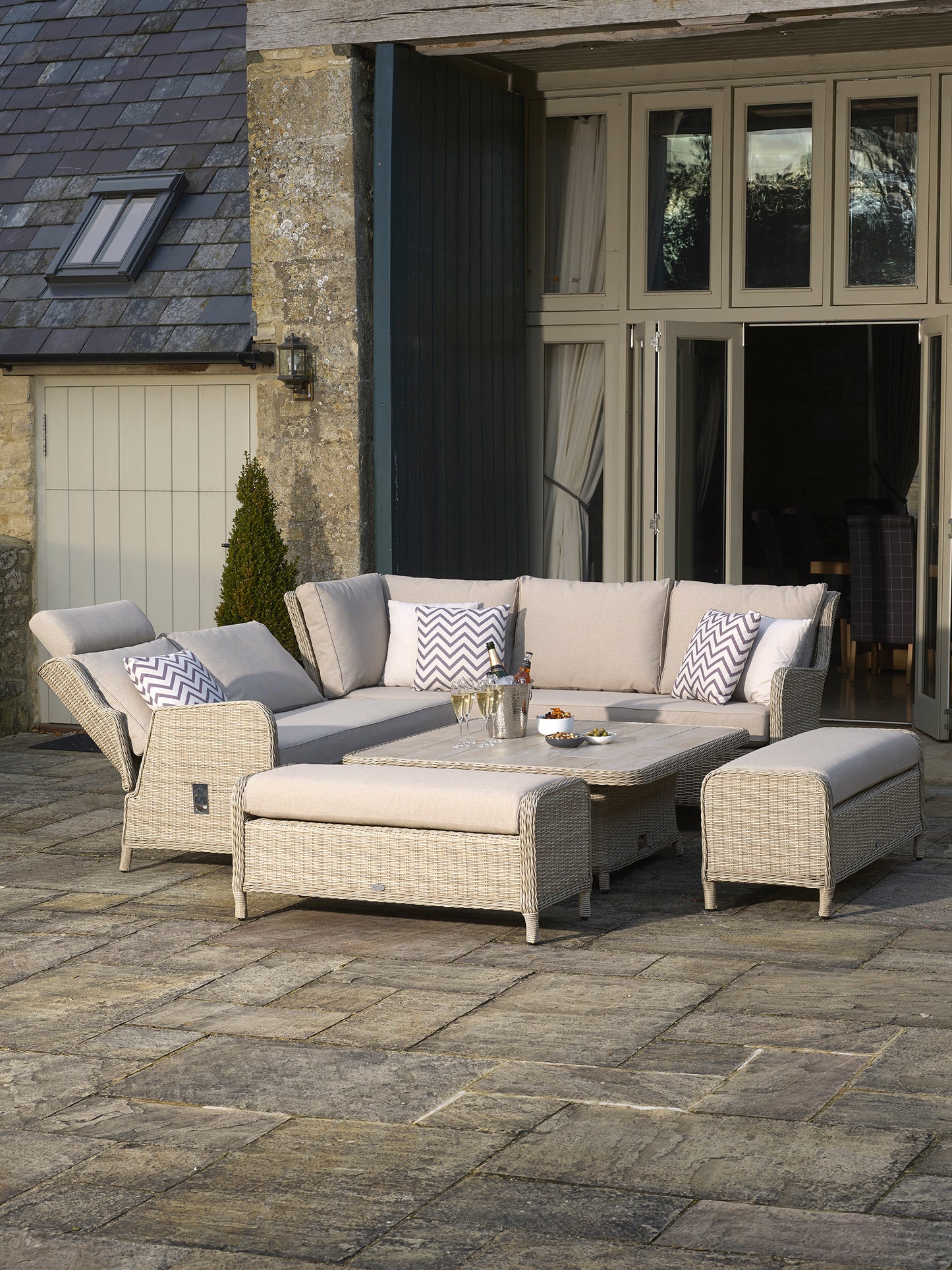Bramblecrest Chedworth Reclining Square Modular Set
